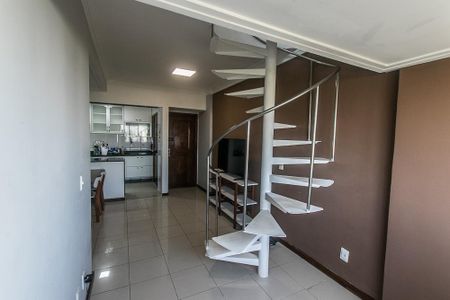 Sala de apartamento para alugar com 3 quartos, 167m² em Stiep, Salvador