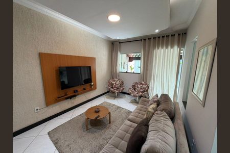 Casa à venda com 3 quartos, 130m² em Europa, Contagem