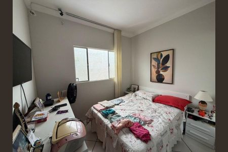 Casa à venda com 3 quartos, 130m² em Europa, Contagem