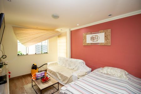 Sala de casa à venda com 4 quartos, 138m² em Alvorada, Contagem