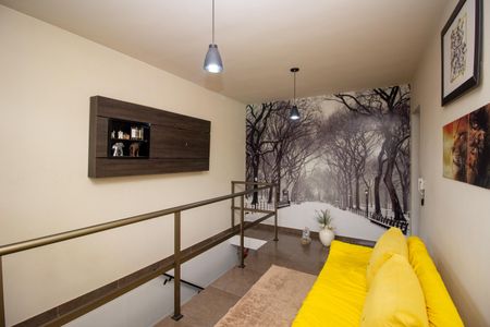 Sala de TV de casa à venda com 4 quartos, 138m² em Alvorada, Contagem