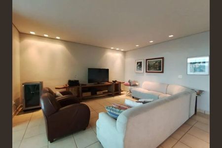 Casa para alugar com 4 quartos, 400m² em São Bento, Belo Horizonte