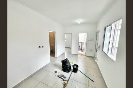 Sala/Cozinha de apartamento para alugar com 2 quartos, 31m² em Vila Baruel, São Paulo