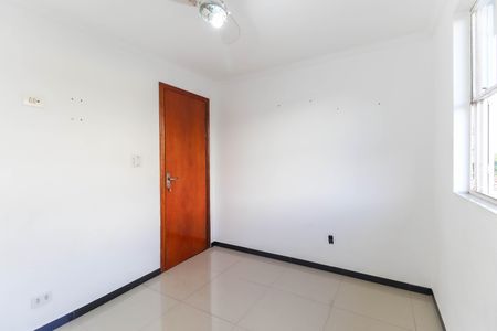 Quarto 2 de apartamento para alugar com 2 quartos, 49m² em Guaianases, São Paulo