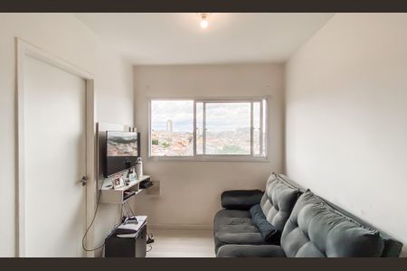 Sala de apartamento para alugar com 2 quartos, 33m² em Vila Pierina, São Paulo