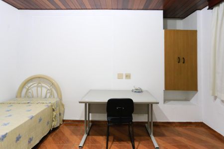 Quarto de casa para alugar com 1 quarto, 35m² em Jaguaré, São Paulo