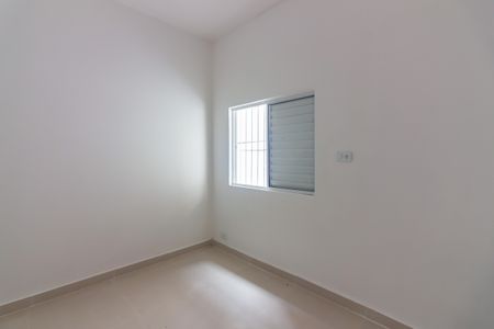 Quarto 2 de casa para alugar com 2 quartos, 120m² em Jardim Elvira, Osasco