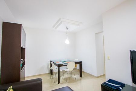 Sala de apartamento para alugar com 3 quartos, 89m² em Vila Gilda, Santo André