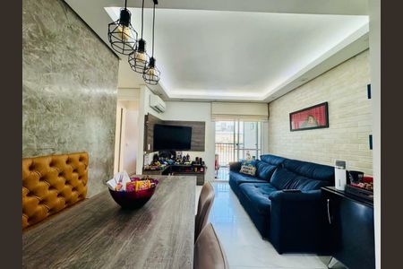 Apartamento à venda com 3 quartos, 64m² em Jardim Aeroporto, São Paulo