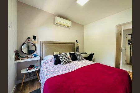 Apartamento à venda com 3 quartos, 64m² em Jardim Aeroporto, São Paulo