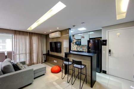 Sala de kitnet/studio para alugar com 1 quarto, 55m² em Jardim Analia Franco, São Paulo