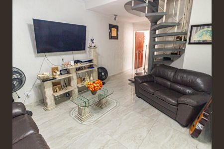 Sala de casa à venda com 3 quartos, 136m² em Parque Sevilha, São Paulo