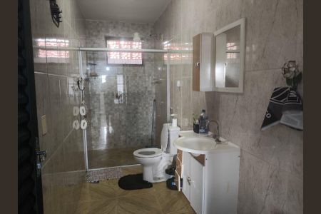 Banheiro de casa para alugar com 3 quartos, 170m² em Nova União, Ribeirão das Neves