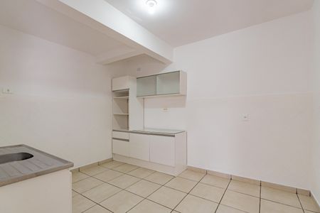Cozinha de casa para alugar com 1 quarto, 35m² em Vila Gumercindo, São Paulo