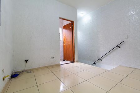 Quarto 1 de casa para alugar com 2 quartos, 80m² em Parque Cisper, São Paulo