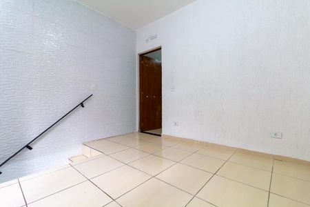 Quarto 1 de casa para alugar com 2 quartos, 80m² em Parque Cisper, São Paulo