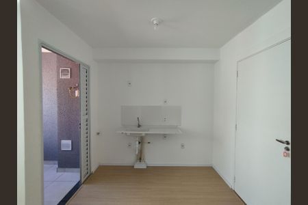 Cozinha - Torneira de apartamento para alugar com 1 quarto, 64m² em Vila Santo Estefano, São Paulo
