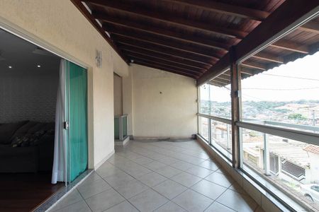 Varanda de casa à venda com 4 quartos, 284m² em Vila Paulistana, São Paulo