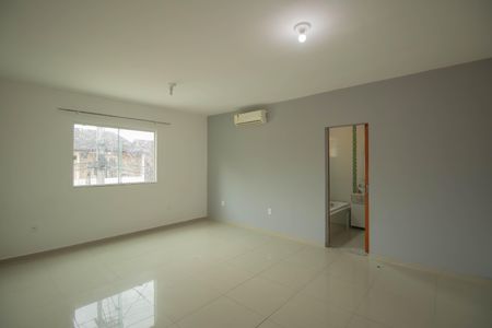 Suíte 1 de casa de condomínio para alugar com 3 quartos, 200m² em Galo Branco, São Gonçalo