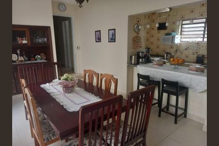 Casa para alugar com 3 quartos, 215m² em Jardim Marília, Campinas