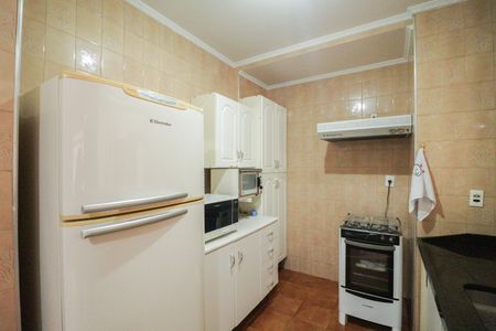 Cozinha de casa à venda com 4 quartos, 160m² em Conjunto Residencial Santa Terezinha, São Paulo