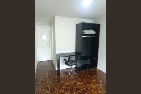 Quarto de kitnet/studio para alugar com 1 quarto, 30m² em Centro, Curitiba