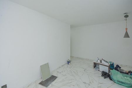 Sala de apartamento para alugar com 3 quartos, 65m² em Jardim Neide, São Paulo