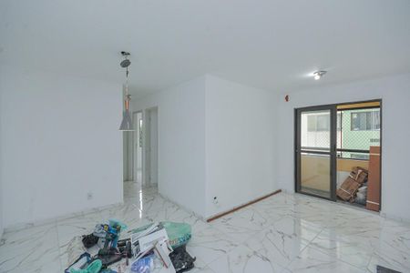 Sala de apartamento para alugar com 3 quartos, 65m² em Jardim Neide, São Paulo