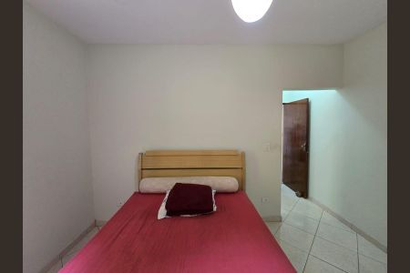 Suíte de casa à venda com 3 quartos, 400m² em Jardim Jovaia, Guarulhos