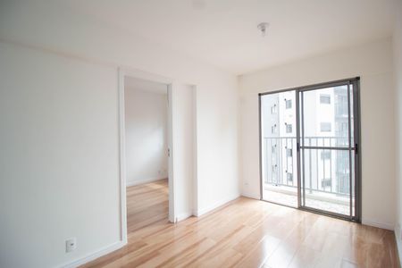 Sala de apartamento para alugar com 2 quartos, 44m² em Vila Albertina, São Paulo