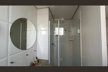 Banheiro de apartamento para alugar com 2 quartos, 60m² em Jardim Barbosa, Guarulhos