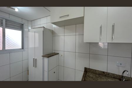 Cozinha de apartamento para alugar com 2 quartos, 60m² em Jardim Barbosa, Guarulhos