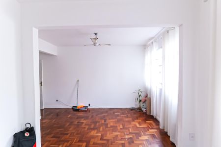 Sala de apartamento para alugar com 2 quartos, 56m² em Todos Os Santos, Rio de Janeiro