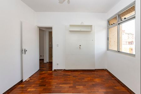 Quarto 1 de apartamento para alugar com 2 quartos, 57m² em Nova Suíça, Belo Horizonte