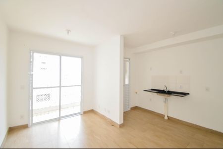 Sala de apartamento para alugar com 2 quartos, 48m² em Vila Itapegica, Guarulhos