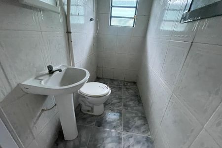 Banheiro de apartamento para alugar com 1 quarto, 54m² em Parque Lafaiete, Duque de Caxias