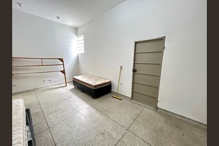 Quarto de kitnet/studio para alugar com 1 quarto, 25m² em Jardim Arapongas, Guarulhos