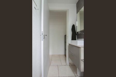 Banheiro de apartamento para alugar com 1 quarto, 38m² em Jardim Guanabara, Belo Horizonte