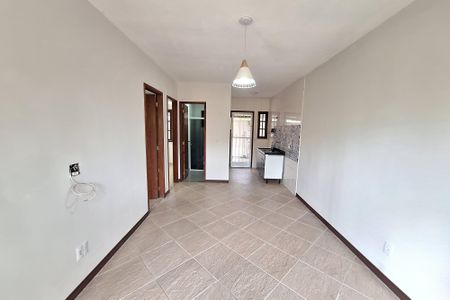 Sala de casa para alugar com 2 quartos, 54m² em Chácaras Arcampo, Duque de Caxias