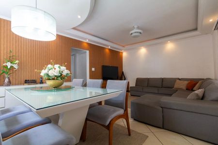 Sala de casa à venda com 4 quartos, 260m² em Jardim Laone, São Paulo