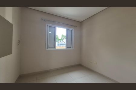 Quarto de casa para alugar com 3 quartos, 198m² em Vila Santo Alberto, Santo André