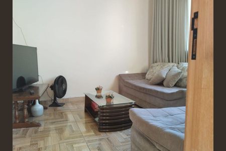 Casa à venda com 2 quartos, 525m² em Estrela Dalva, Belo Horizonte