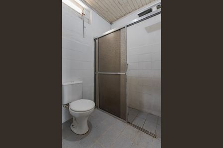 Banheiro de casa para alugar com 1 quarto, 43m² em Passo das Pedras, Porto Alegre