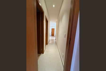 Corredor de apartamento à venda com 3 quartos, 130m² em Fonte Grande, Contagem