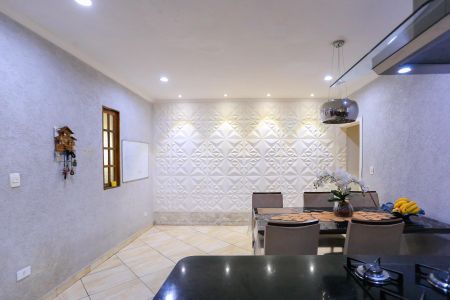 Cozinha de casa para alugar com 4 quartos, 92m² em Jardim Raposo Tavares, São Paulo