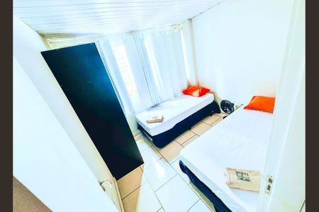 Quarto 2 de apartamento para alugar com 2 quartos, 59m² em Centro, Curitiba