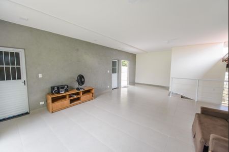 Sala de casa para alugar com 3 quartos, 300m² em Chácara Belo Horizonte, Taubaté