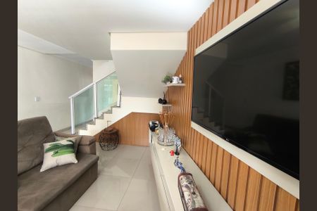 Casa para alugar com 3 quartos, 213m² em Vitoria, Belo Horizonte