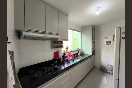 Casa para alugar com 3 quartos, 213m² em Vitoria, Belo Horizonte
