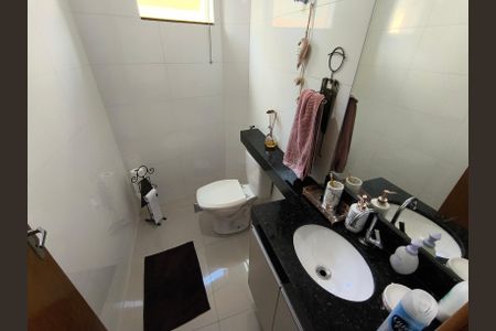 Casa para alugar com 3 quartos, 213m² em Vitoria, Belo Horizonte